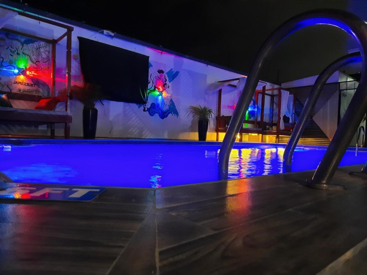 James Court Hotel & Luxury Apartments Lekki Buitenkant foto